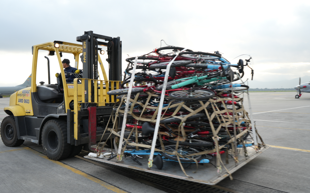 Donación de 27 bicicletas fortalece la movilidad a habitantes en Lloró