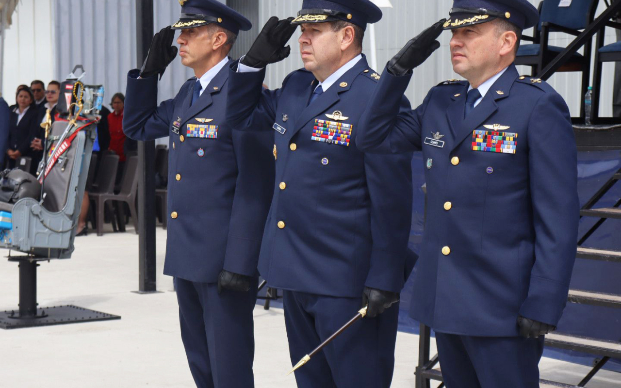 CAMAN con relevo de mando reafirma su compromiso con la seguridad operacional