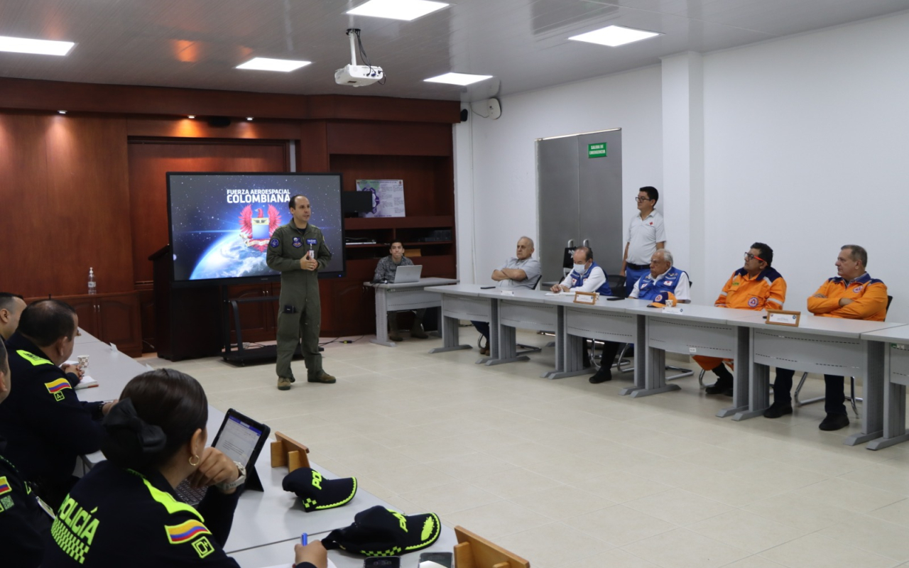 Unión de capacidades para la prevención y atención de desastres en el Meta