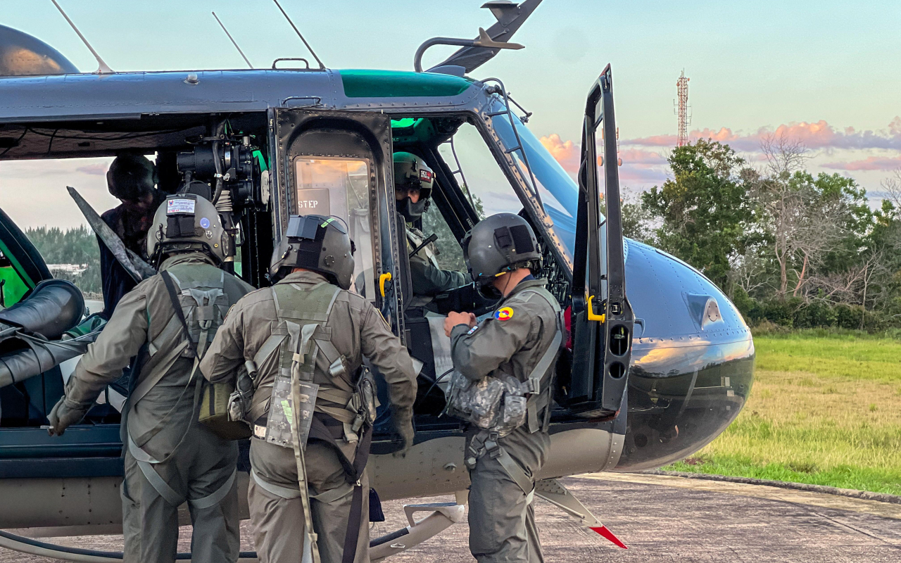 Operaciones aéreas fortalecen seguridad electoral en Vichada y Guainía