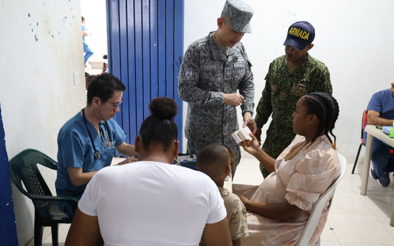 Tumaco recibió masiva ayuda humanitaria y atención médica gratuita de las Fuerzas Militares