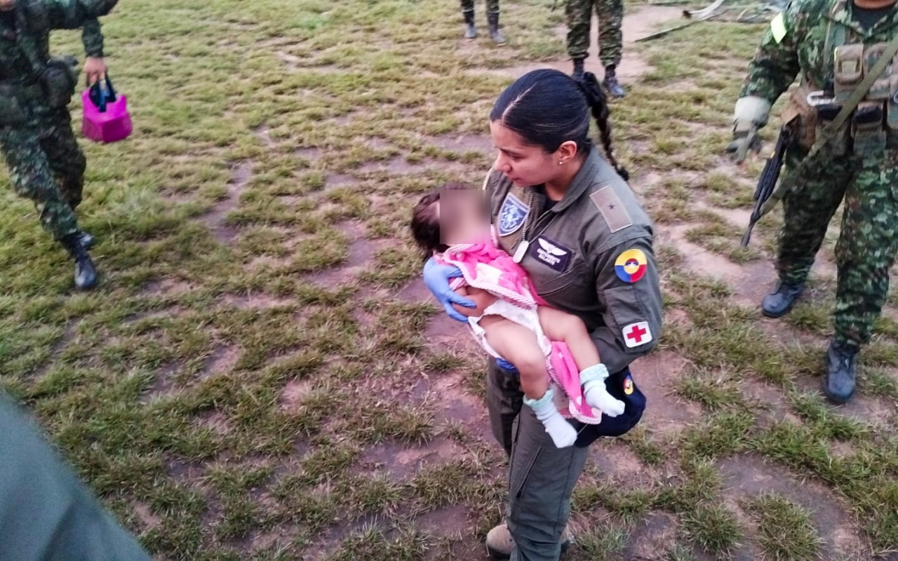 Menor indígena trasladada en helicóptero Huey II tras accidente en Cumaribo, Vichada