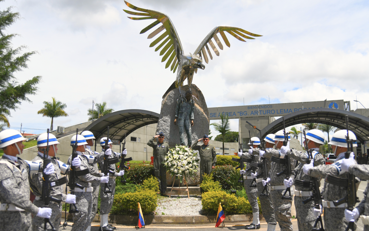 Acto simbólico honra a víctimas del conflicto armado en Colombia