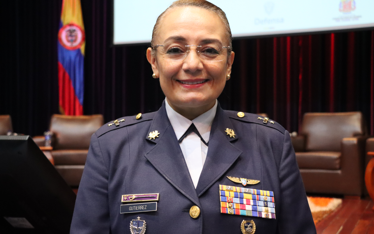 Coronel Nilssen Gutiérrez: Liderazgo femenino que impulsa la Fuerza Aeroespacial Colombiana