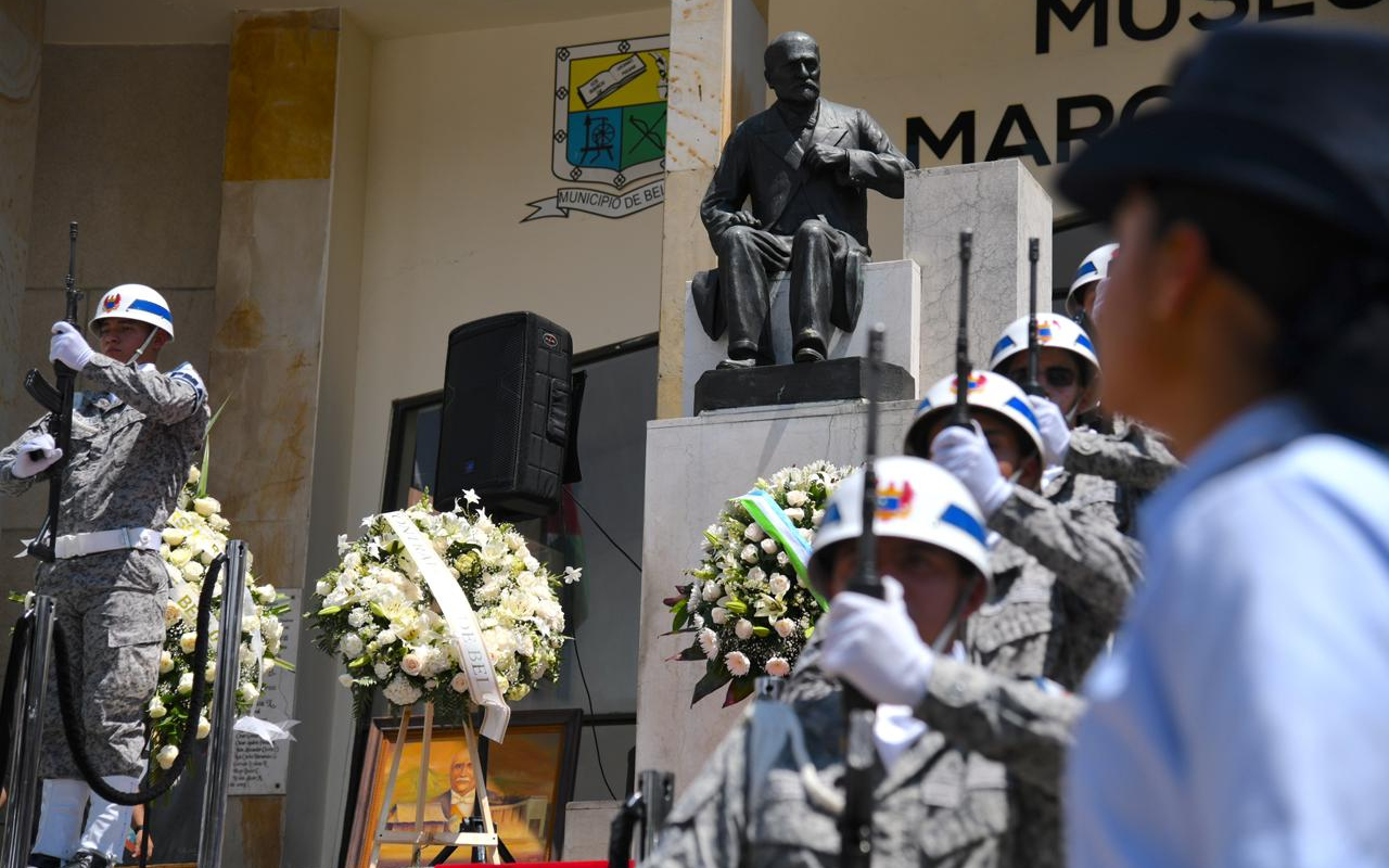 Fuerza Aeroespacial Colombiana honra el legado de Marco Fidel Suárez en Antioquia