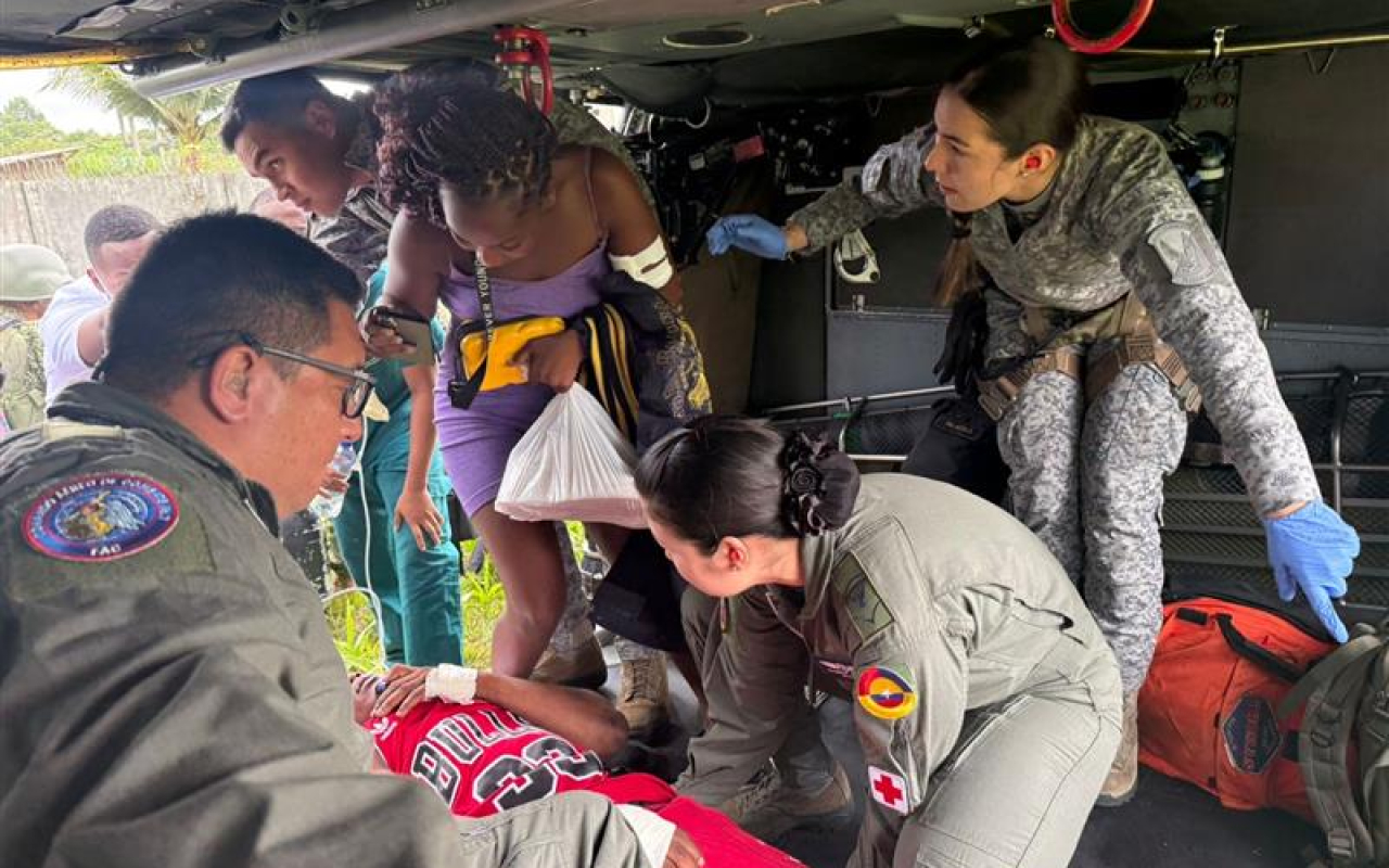 Desde Cali, despliegan capacidades aéreas al Chocó para traslado de heridos y gestante