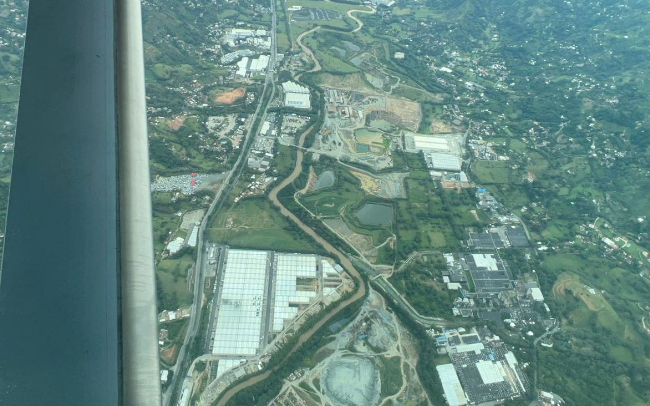 Vigilancia aérea refuerza retorno de viajeros en Antioquia