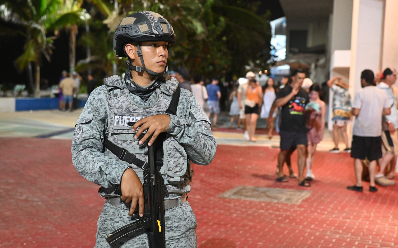 Patrullajes terrestres fortalecen seguridad en Spratt Bight durante el Plan Democracia