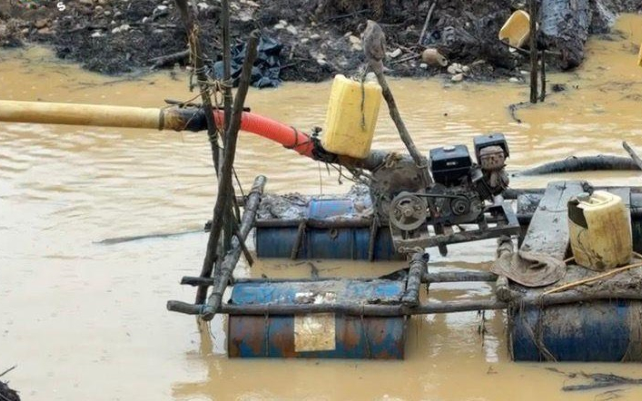 Acción militar destruyó unidades de producción minera ilegal en Putumayo 