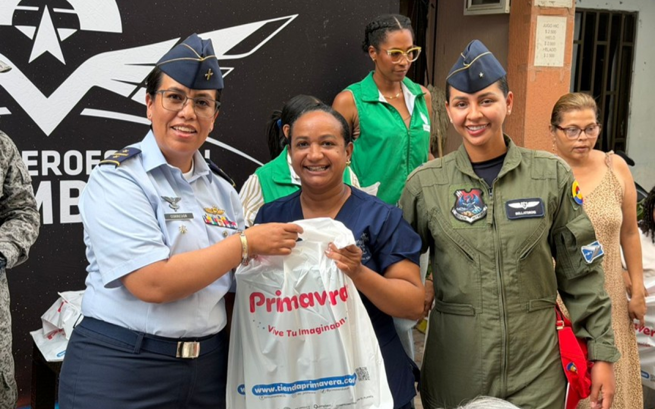 Entrega de kits escolares fortalece tejido social en San Andrés