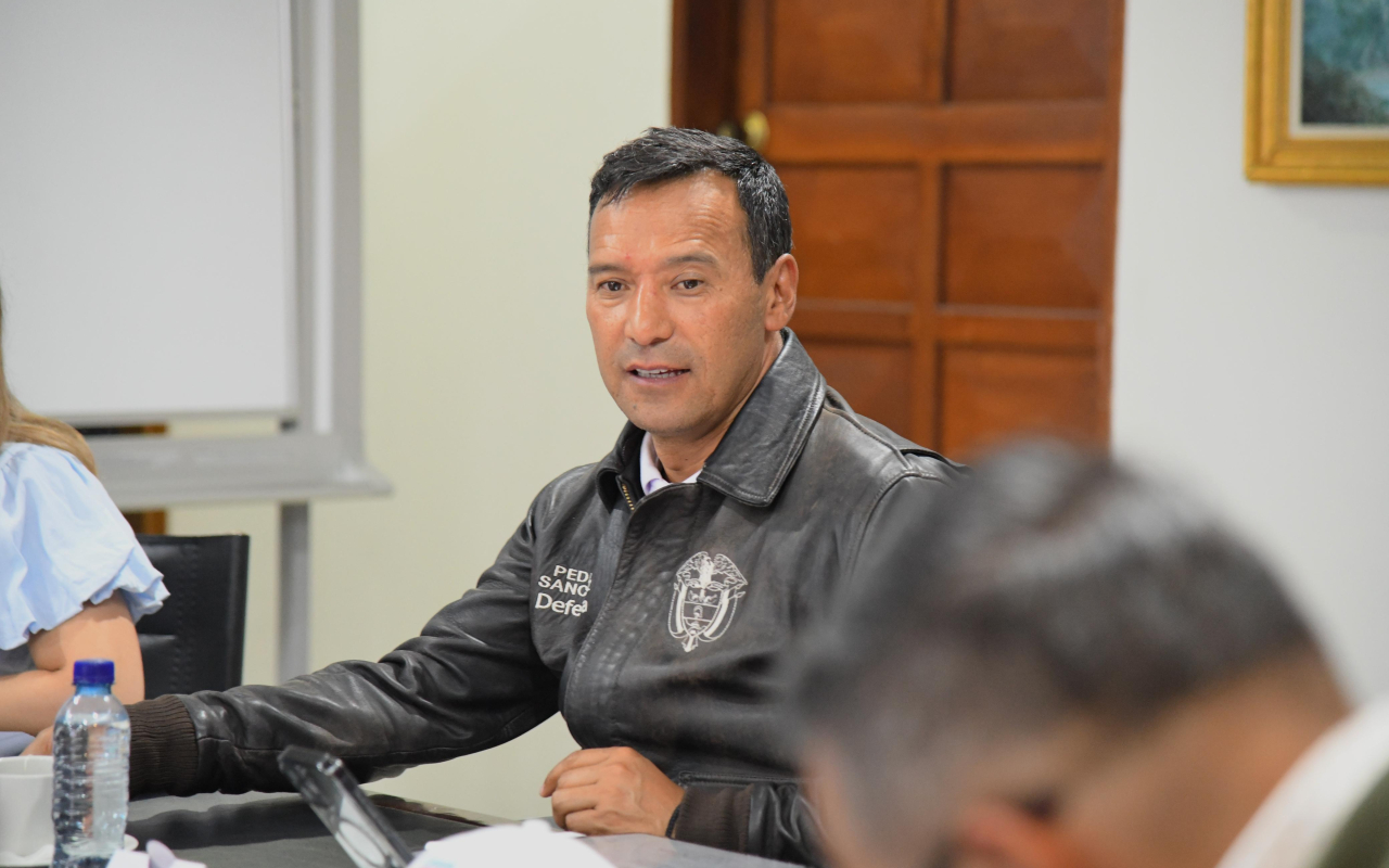 Operaciones aéreas fortalecen seguridad previo a elecciones presidenciales