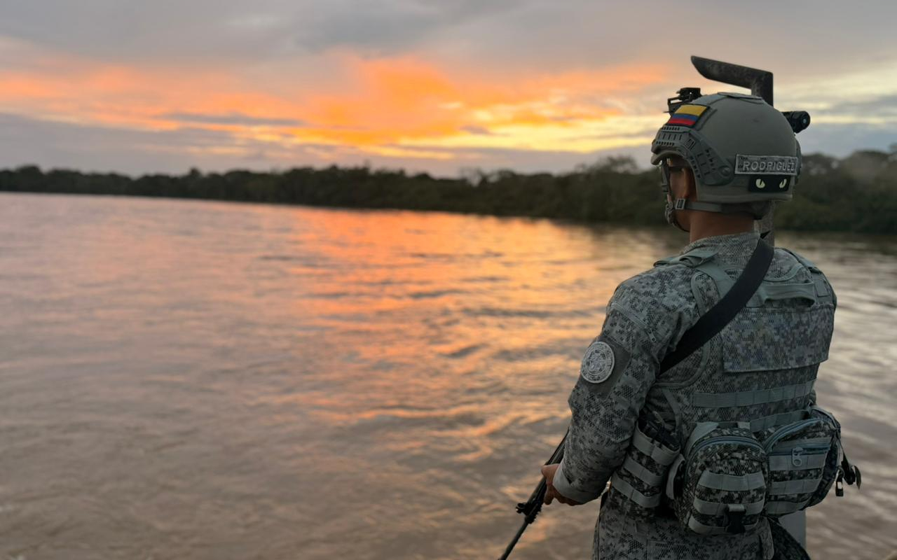 Patrullajes fluviales fortalecen seguridad en el río Orteguaza