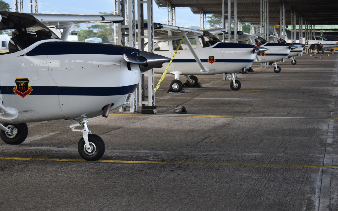 Tres nuevas aeronaves Cessna 172 arribaron a Colombia tras exigente travesía aérea