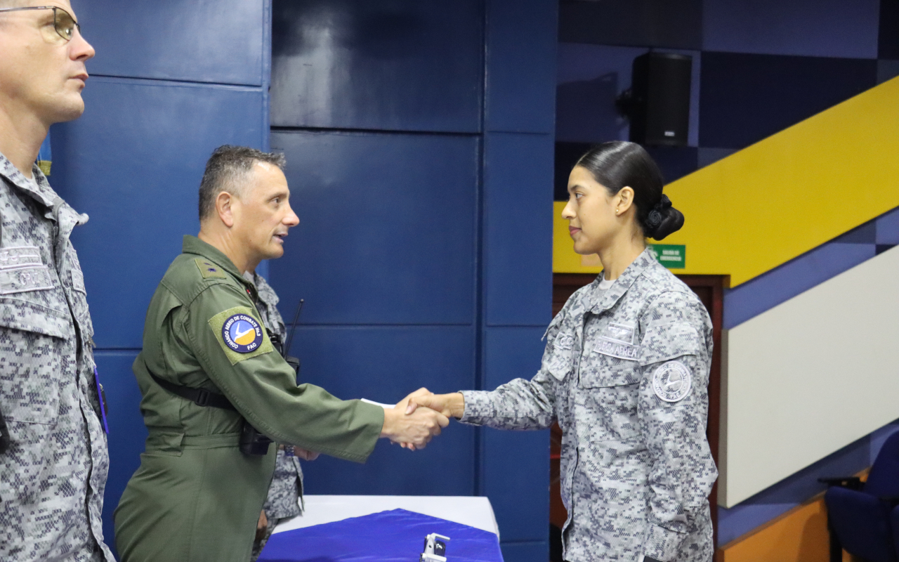 Curso en sistemas aéreos no tripulados fortalecen capacidades de las Fuerzas Militares 