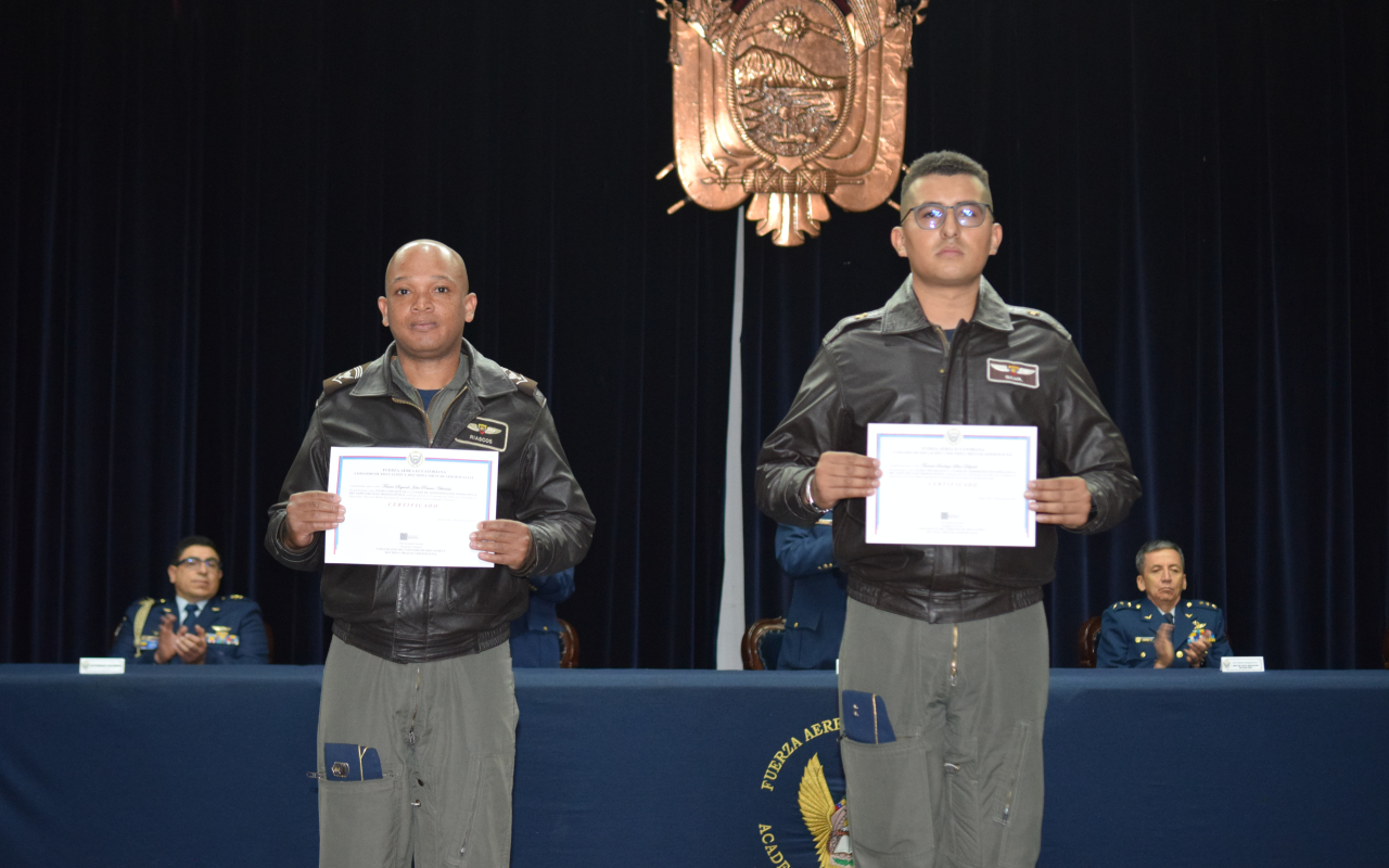 Militares colombianos impulsan capacidades de seguridad electromagnética en Ecuador