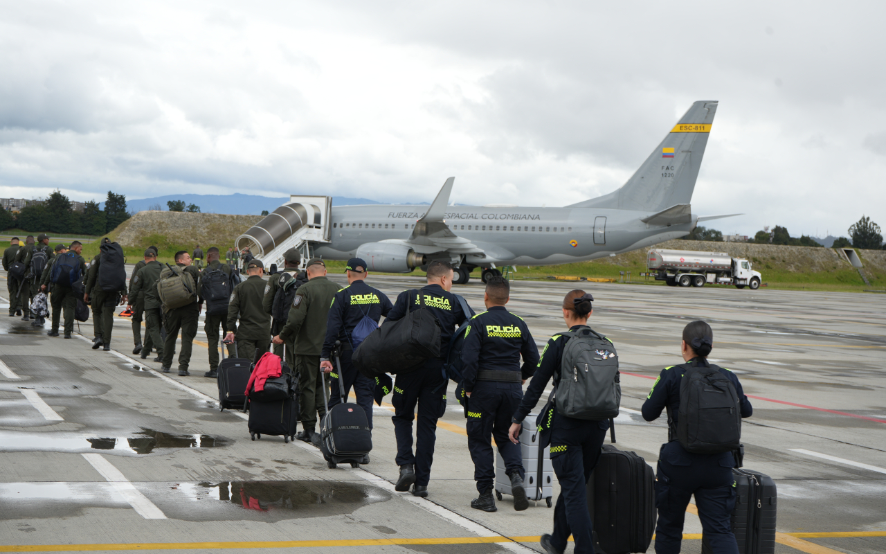 Capacidades aéreas de la FAC respaldan la seguridad de la segunda vuelta presidencial