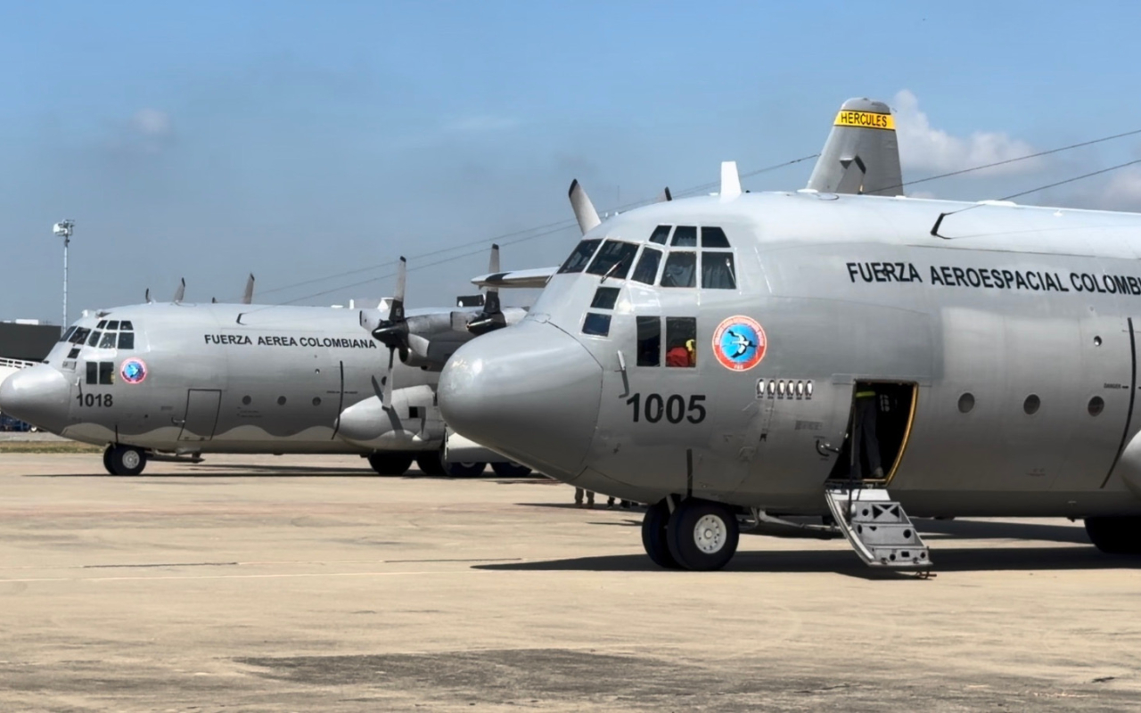 Dos aeronaves C-130 Hércules transportaron hospital de campaña y ayuda a Venezuela