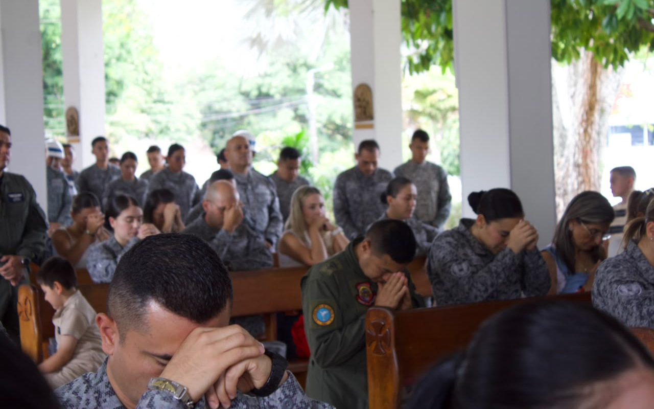 Con fe y gratitud se honró la memoria de los héroes de la Nación 