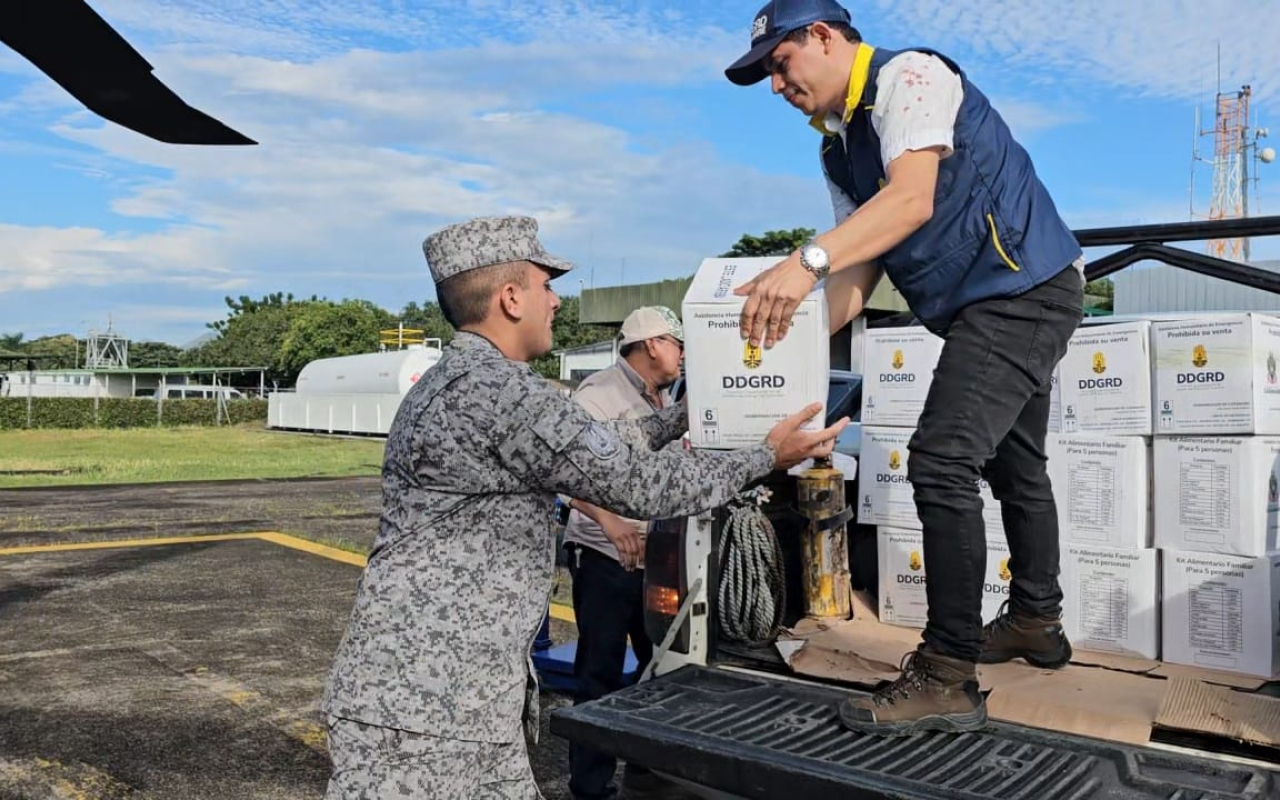 Misión aérea llevó ayuda humanitaria a La Salina, Casanare