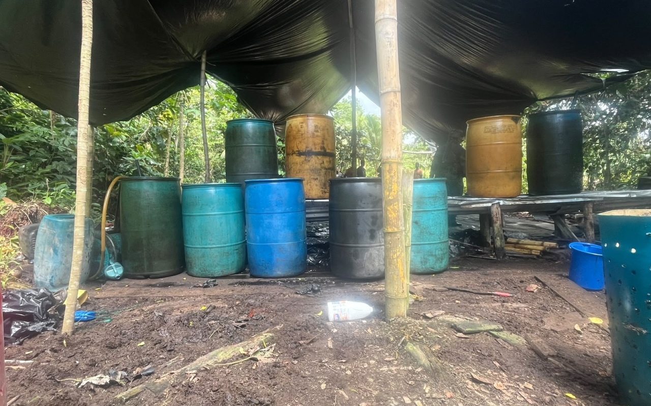 Fuerza Aeroespacial inhabilita siete infraestructuras del narcotráfico en Tumaco, Nariño