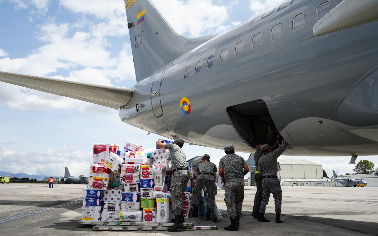 Fuerza Aeroespacial mantiene su compromiso con los afectados por el sismo