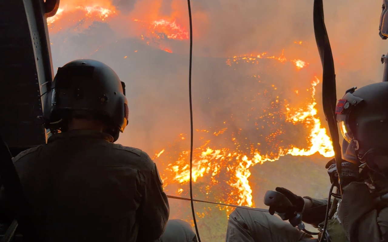 Capacidades aéreas atendieron incendio forestal en La Dorada, Caldas