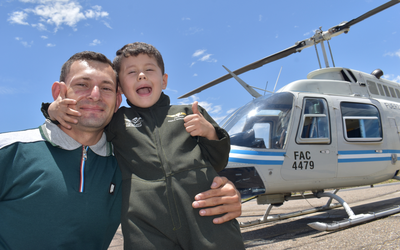 De un helicóptero de cartón a un vuelo real sobre Cúcuta