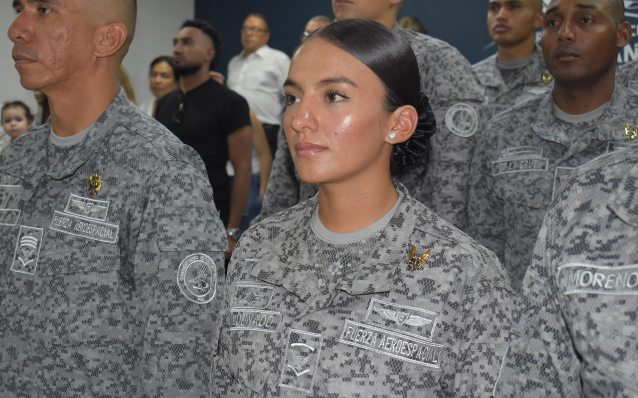 Mujer boyacense, primer puesto en curso militar que entrena para salvar vidas 