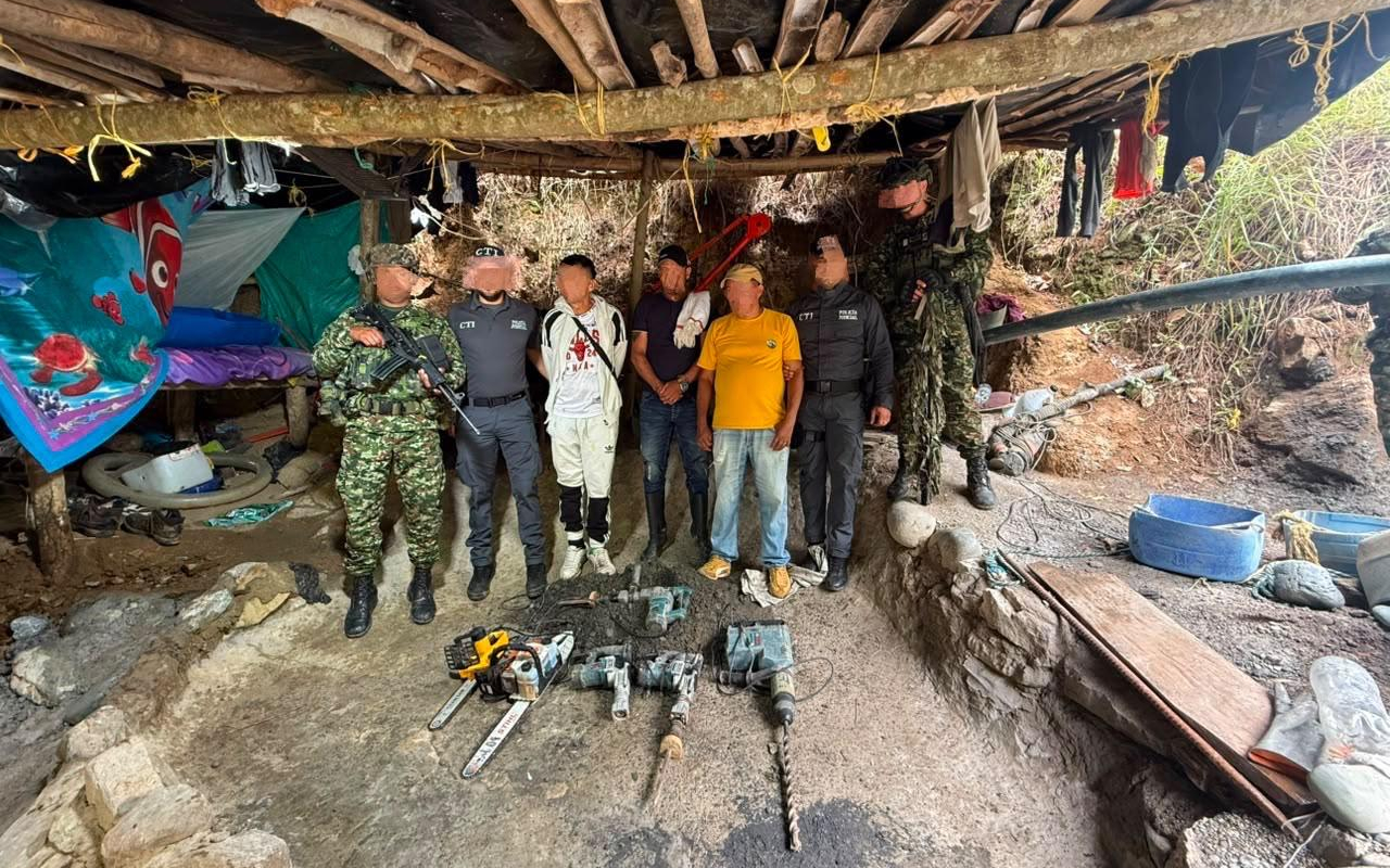 Operación en Caldas dejó tres capturados por presunta participación en minería ilegal