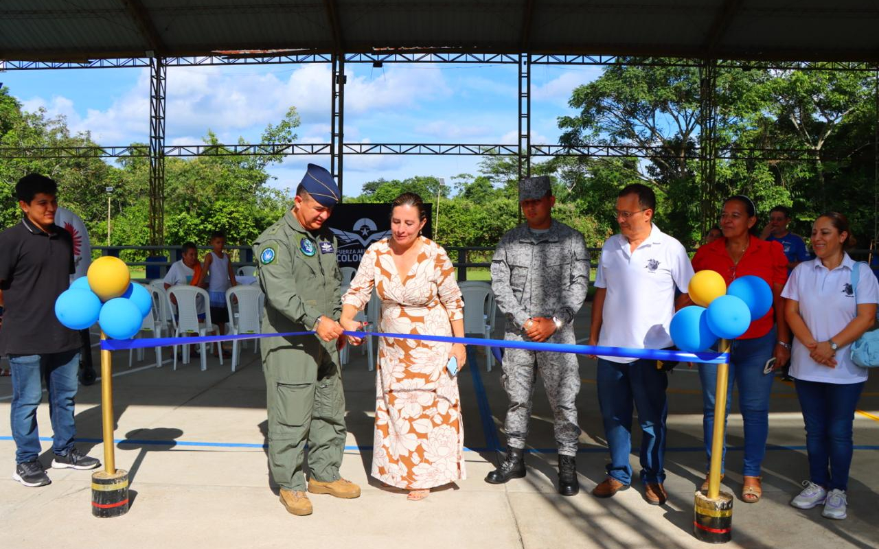 Colegio en Villavicencio fue remodelado gracias a corazones de la Fuerza Aérea 