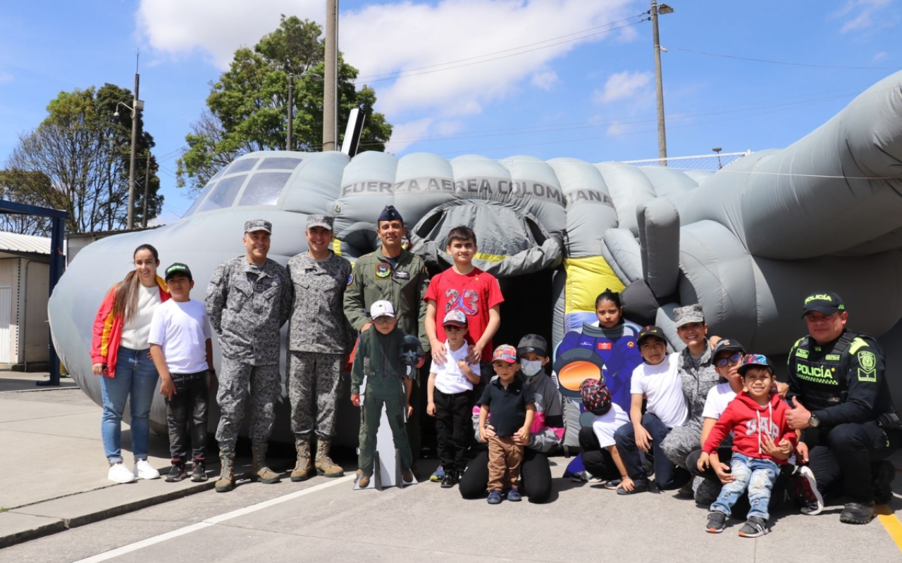 Habitantes de Fontibón en Bogotá accedieron a servicios gratuitos de salud con la Fuerza Aérea