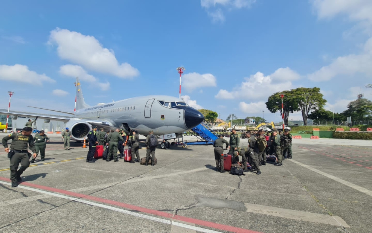 Fuerza Aérea inicia traslado de uniformados que fortalecerán la seguridad del Carnaval de Barranquilla   