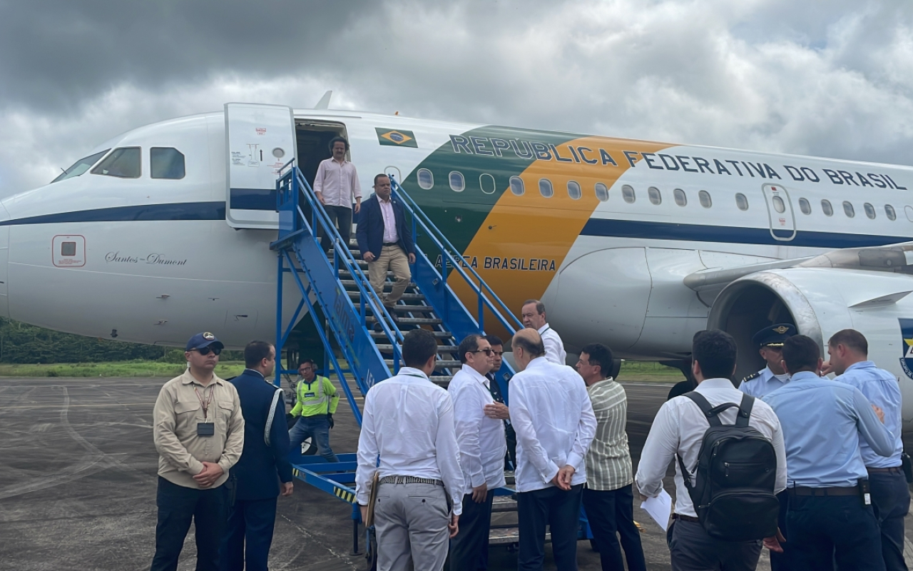 El presidente Gustavo Petro y su homólogo brasilero Lula Da Silva llegaron a Leticia en el marco  del encuentro “Camino a la Cumbre Amazónica”