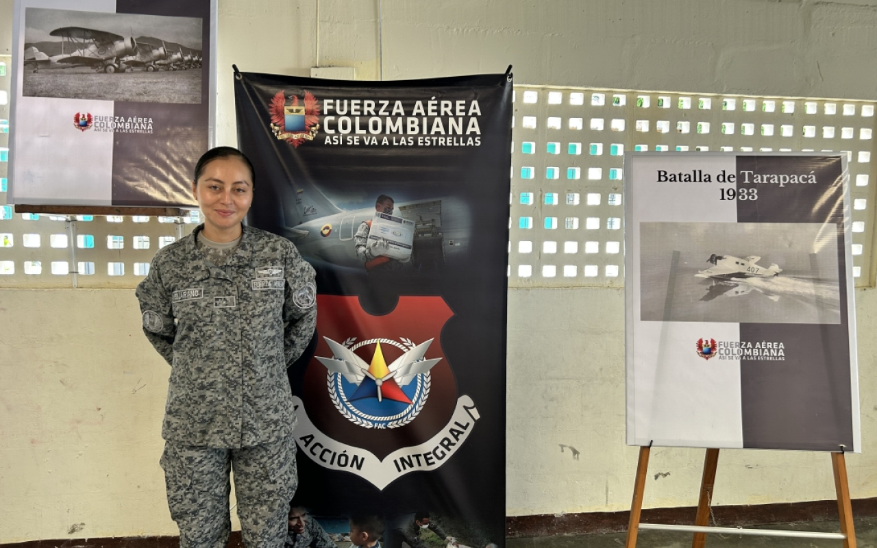 Fuerza Aeroespacial participó en la Feria de Ciencia de una entidad educativa en Leticia 