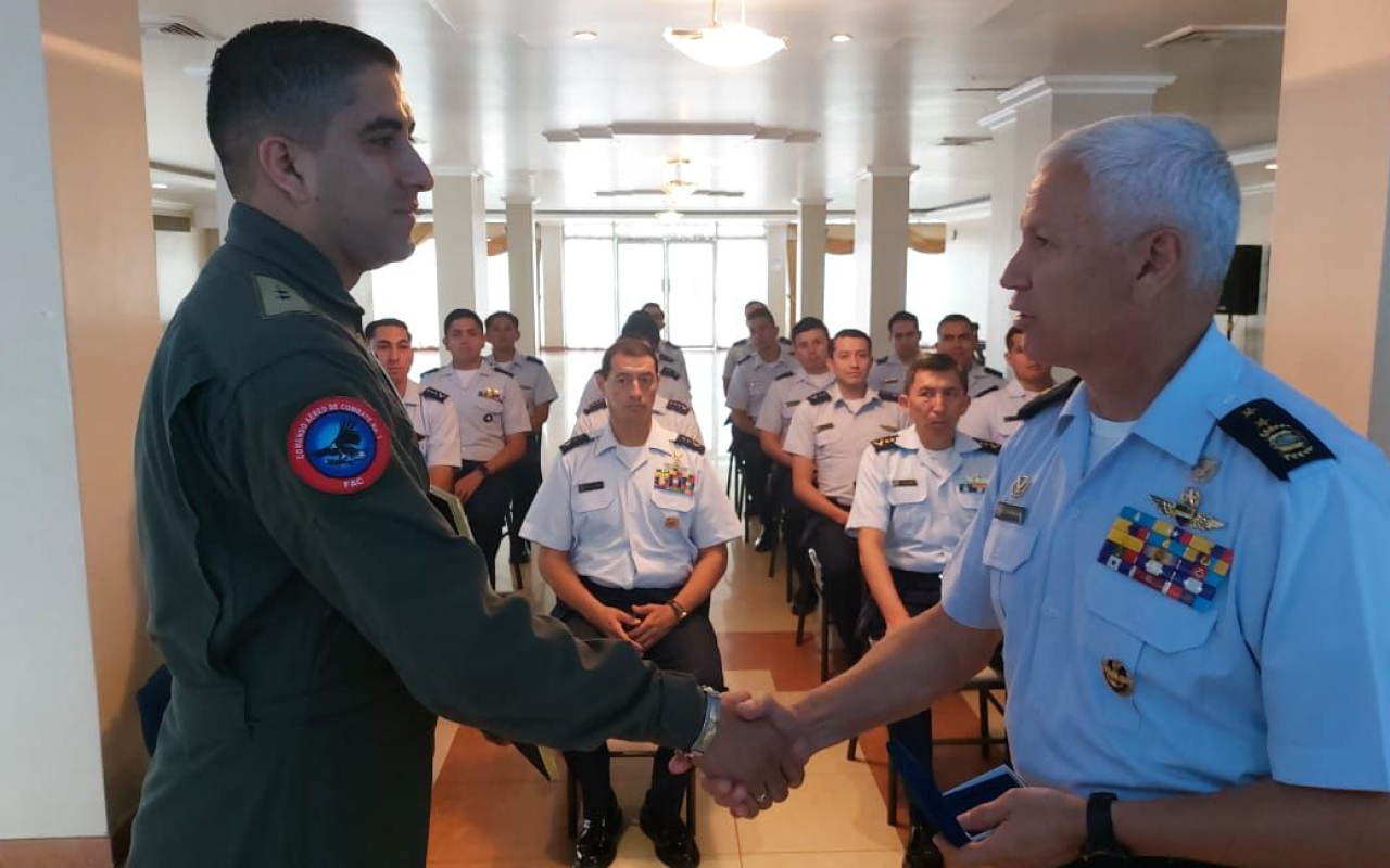 Finaliza curso para la Fuerza Aérea Ecuatoriana que potencializa las capacidades en Defensa Aérea de la región Finaliza curso para la Fuerza Aérea Ecuatoriana que potencializa las capacidades en Defensa Aérea de la región