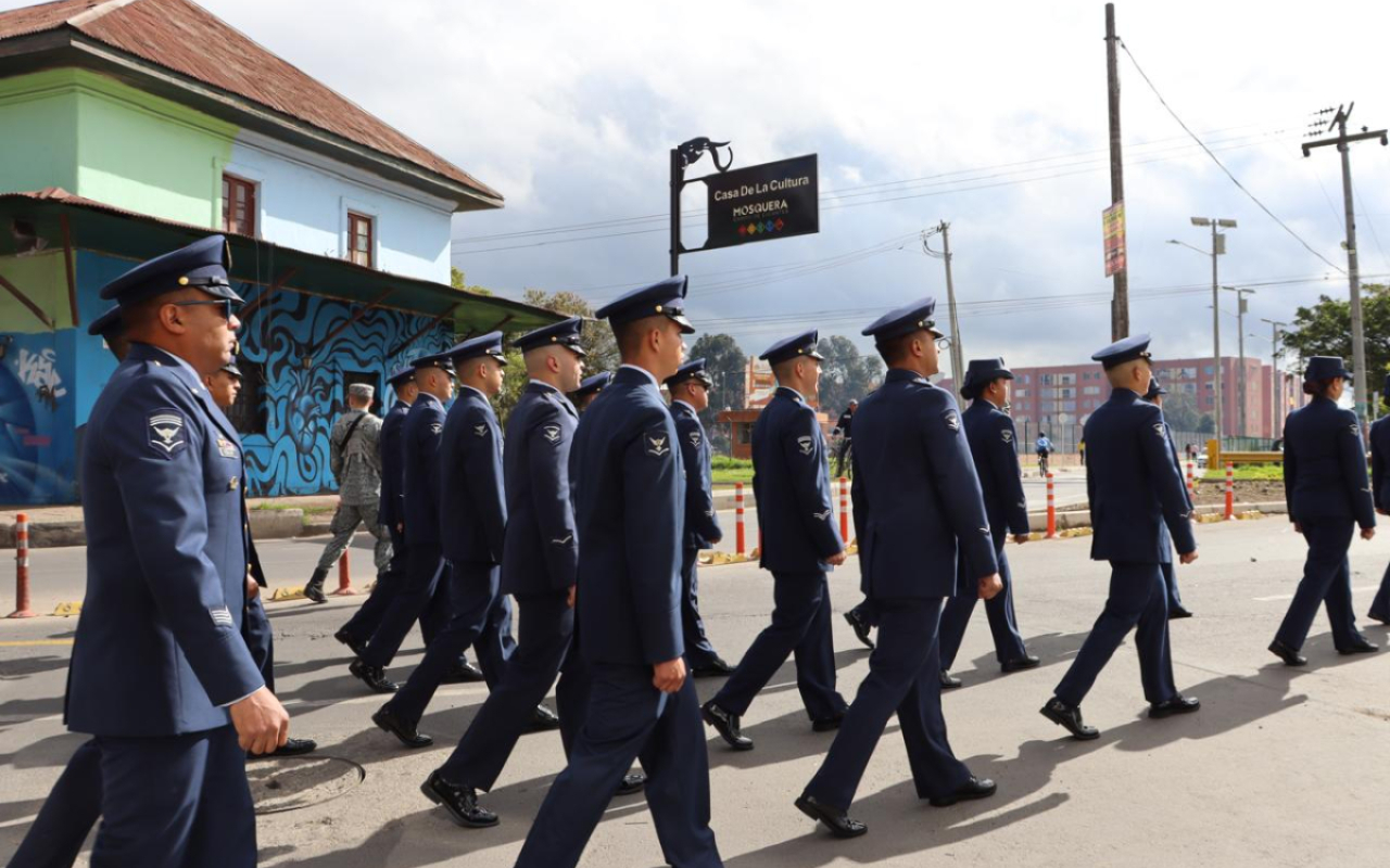 Las calles de Mosquera, Cundinamarca se engalanan con desfile Militar este 20 de julio