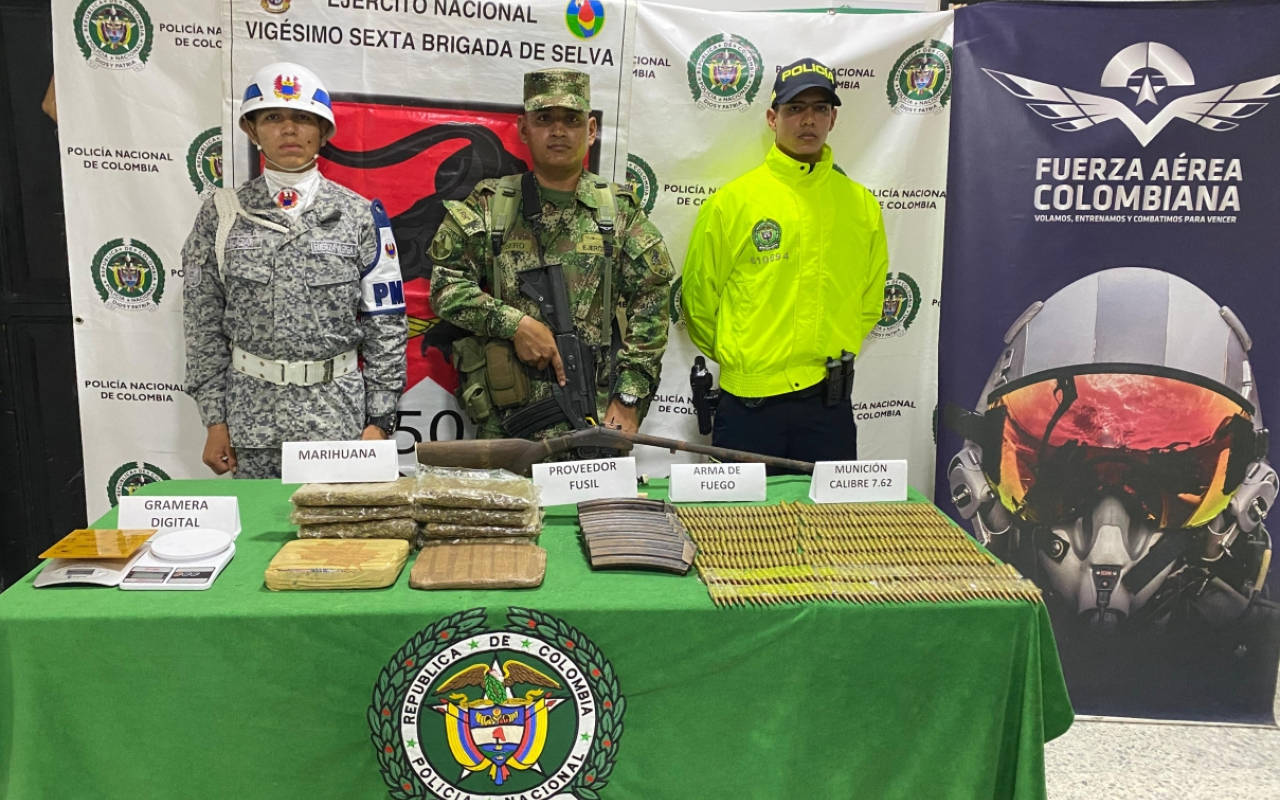 En un trabajo coordinado, se realizó la incautación de material de guerra y estupefacientes  que serían distribuidos a organizaciones delictivas en el Amazonas