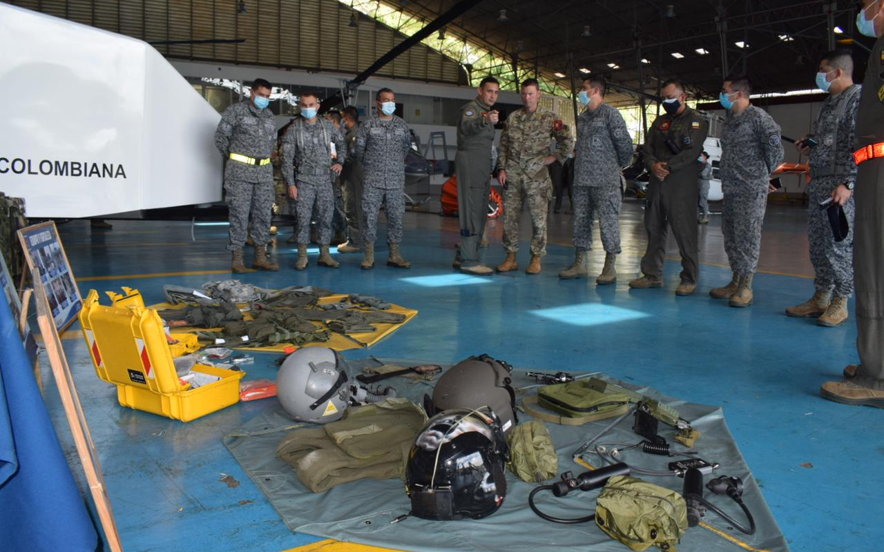 Visita geoestratégica del Chief Master Sergeant de la Fuerza Aérea Estadounidense al CACOM 4   