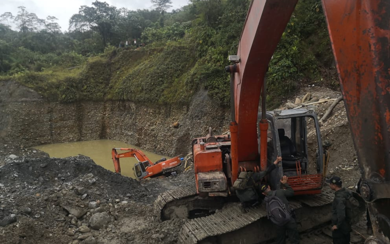 Maquinaria para la explotación ilegal de minerales fue inutilizada en Buenaventura
