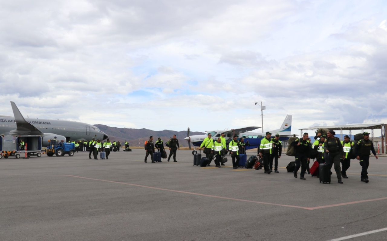 Más de 3 mil uniformados transportados por la Fuerza Aeroespacial para apoyar seguridad de jornada electoral 