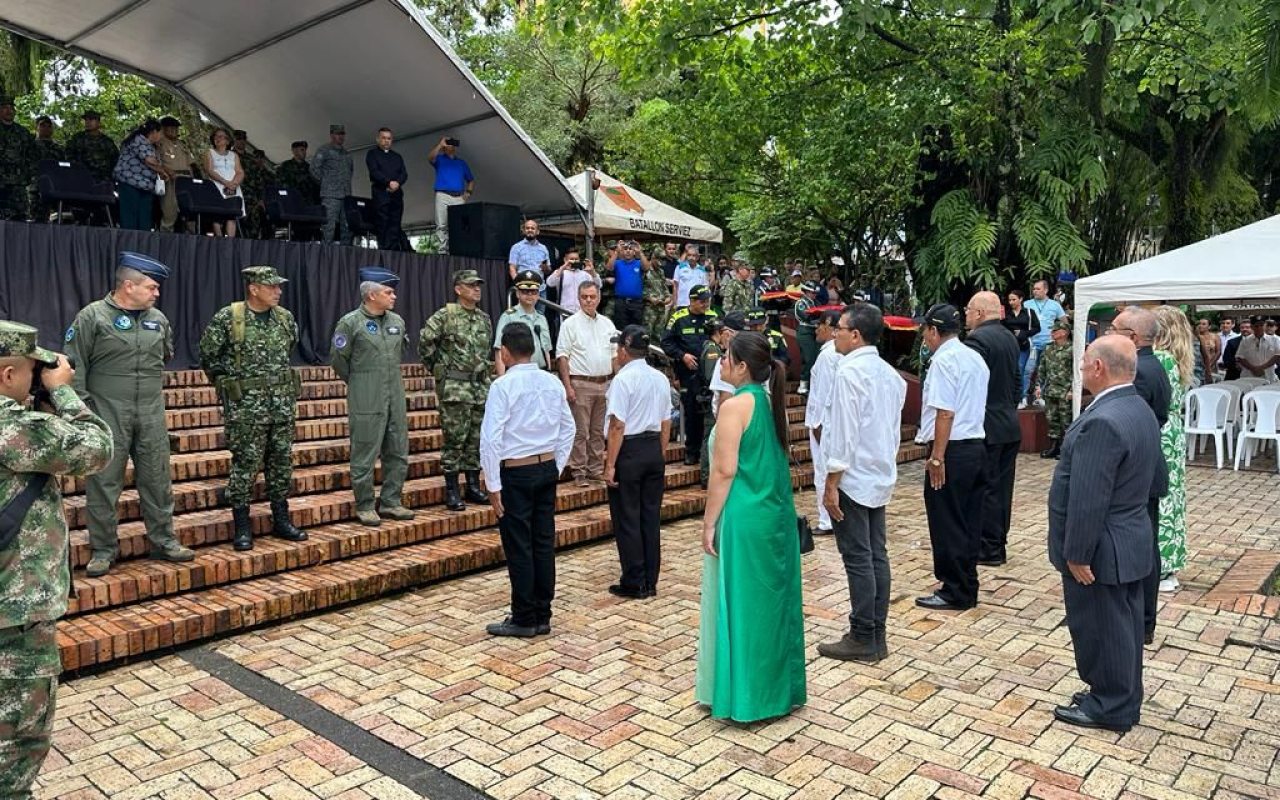 Con honores fue conmemorado el Día del Veterano en Villavicencio   