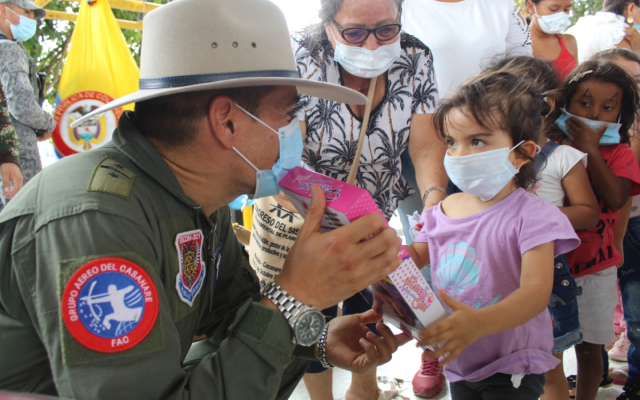 Alegría y esperanza para los niños de Maní, Casanare gracias a su Fuerza Aérea