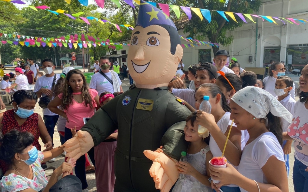 Niños con capacidades diversas de La Dorada, disfrutaron de actividades lúdicas y educativas con su Fuerza Aérea Colombiana   