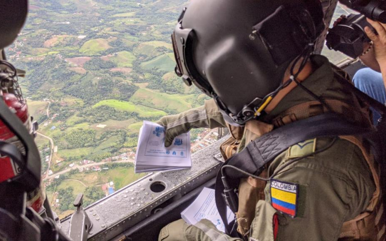 Desde los cielos del sur occidente del país aeronaves de su Fuerza Aérea Colombiana brindan seguridad a la población de los departamentos de Valle del Cauca, Cauca y Nariño.