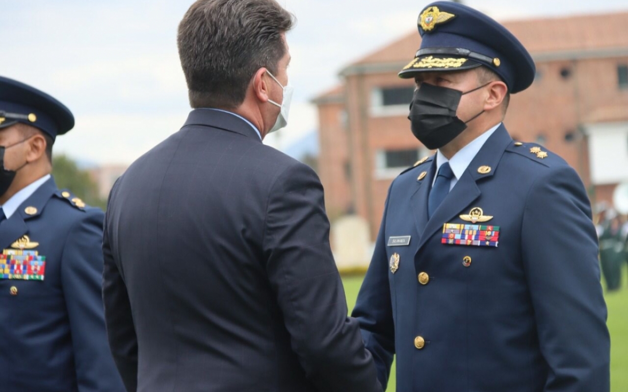 Generales de su Fuerza Aérea Colombiana fueron ascendidos por el Presidente de la República