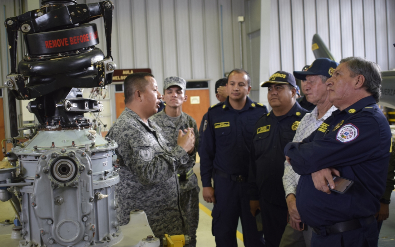 El Comando Aéreo de Mantenimiento lidera una red de apoyo con los entes externos para emergencias de aeronaves