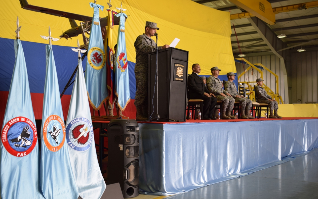 Reasignación logística de las aeronaves de su Fuerza Aérea Colombiana