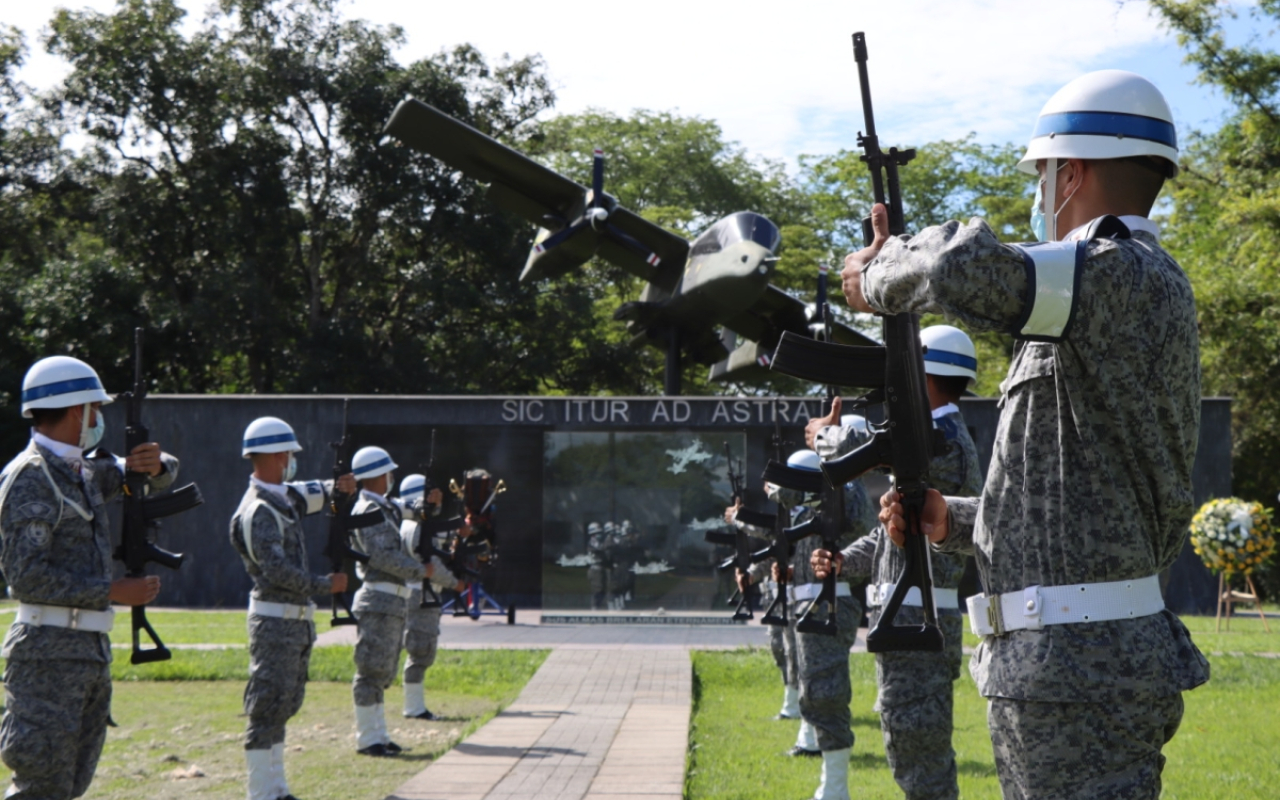 En el Meta, su Fuerza Aérea participó de actos conmemorativos del Día de los Héroes de la Nación y sus Familias