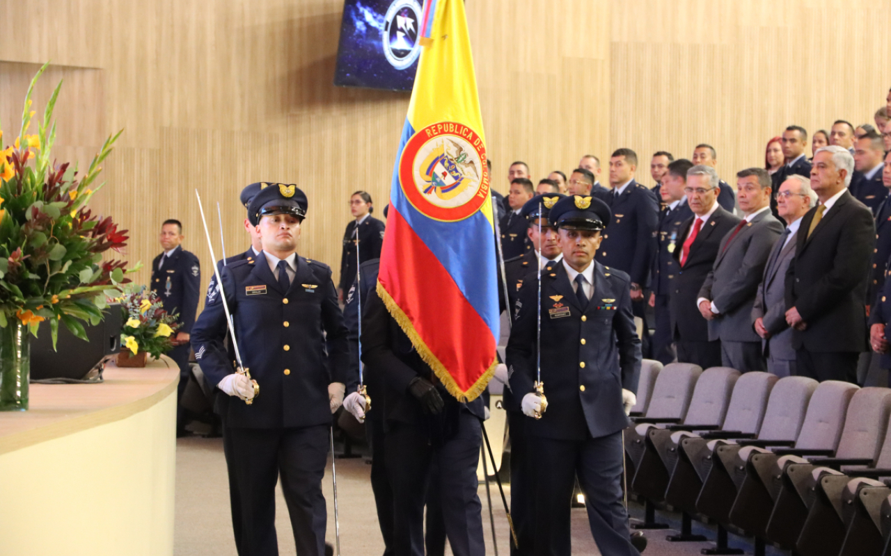 Comando de Operaciones Aéreas, 11 años de servicio y evolución