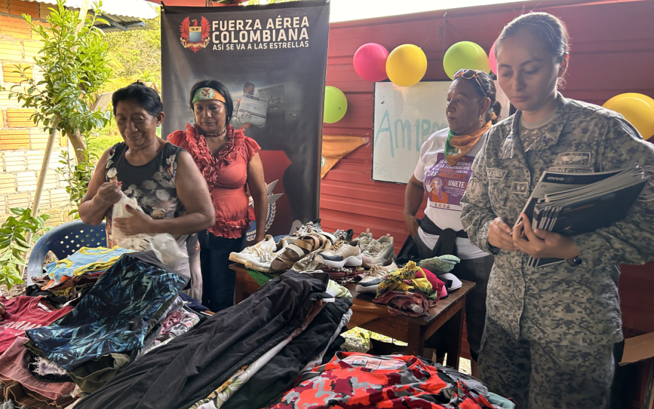 El Grupo Aéreo del Amazonas al servicio de las mujeres indígenas